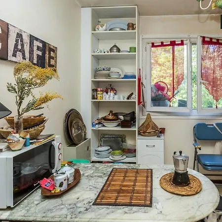 Parc Des Buttes Chaumont, Canal De L'ourcq Privat bolig